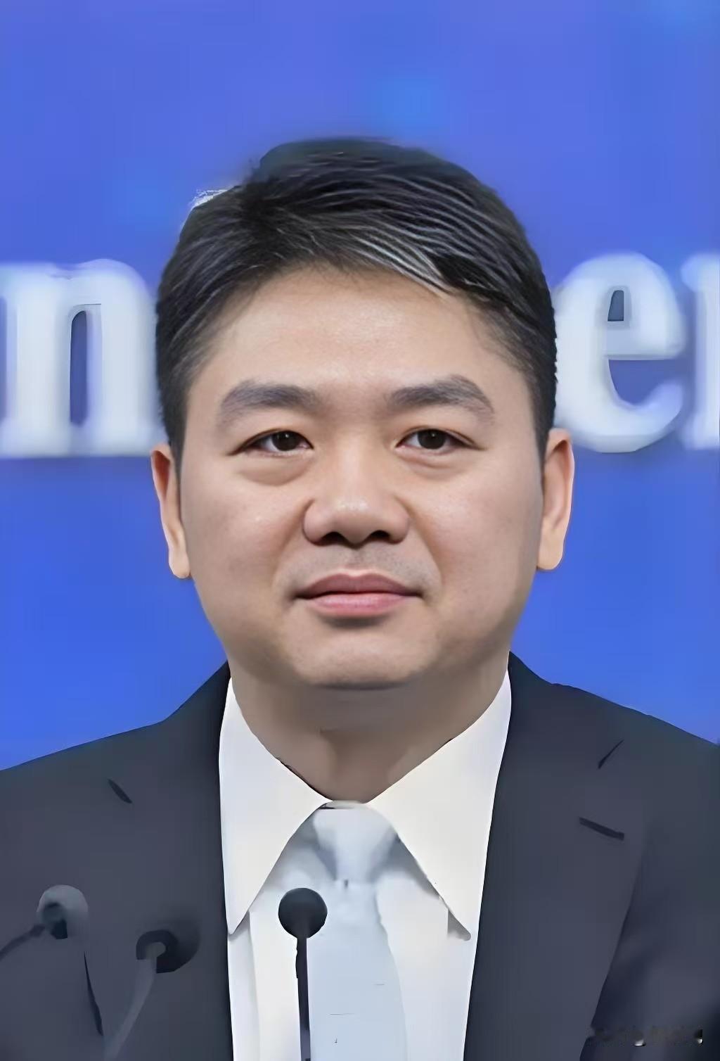 刚才扫到一条不起眼的财经消息，看得我后背发凉。2026年5月7日，东哥不动声色