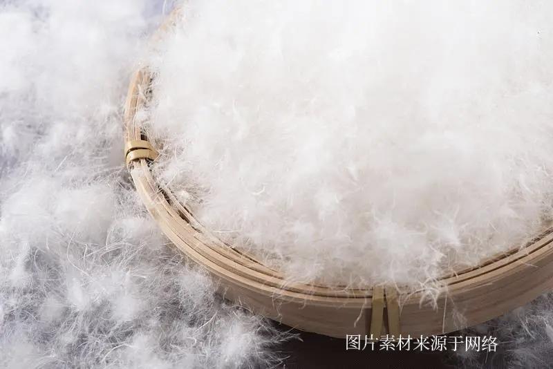 羽绒服里藏个“空气层”！一个九成人不知道的保暖技巧，暖到像开了暖气