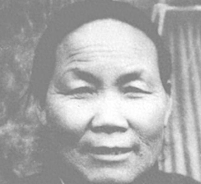1940年，山东一位大娘给八路军做了小米饭，饥饿的战士们狼吞虎咽，然而他们突然发