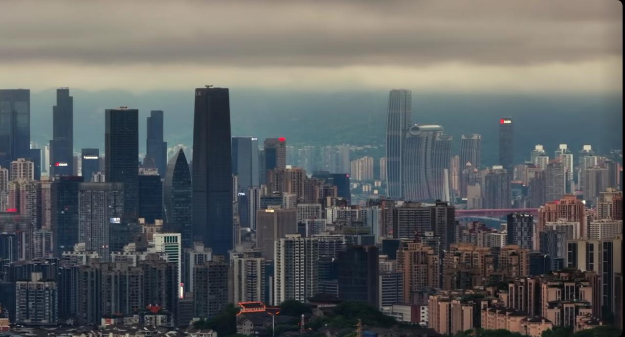 物业是如何收割业主资本的？今天就给大家详细分析一下。一是按照你房屋面积收物业费