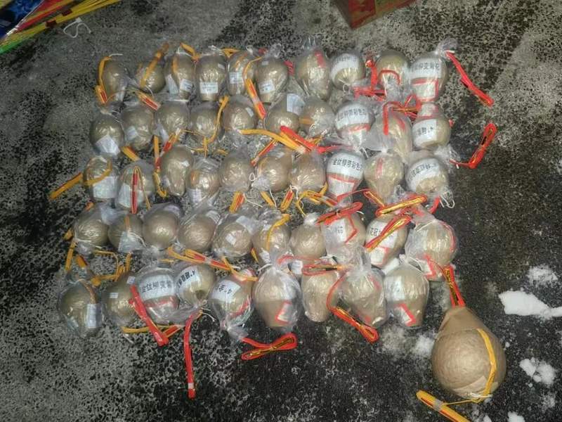 男子驾私家车贩卖礼花弹, 被沈阳警方刑拘