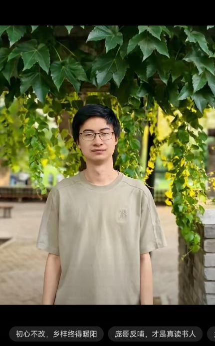 庞众望说，乡亲们的情，我记一辈子。庞众望在采访中谈到乡亲们：“我妈住院那次，我