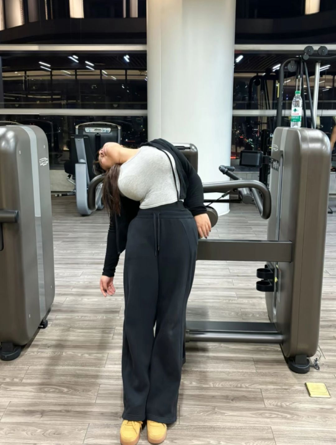 抱歉麻麻，这里没人喜欢我！