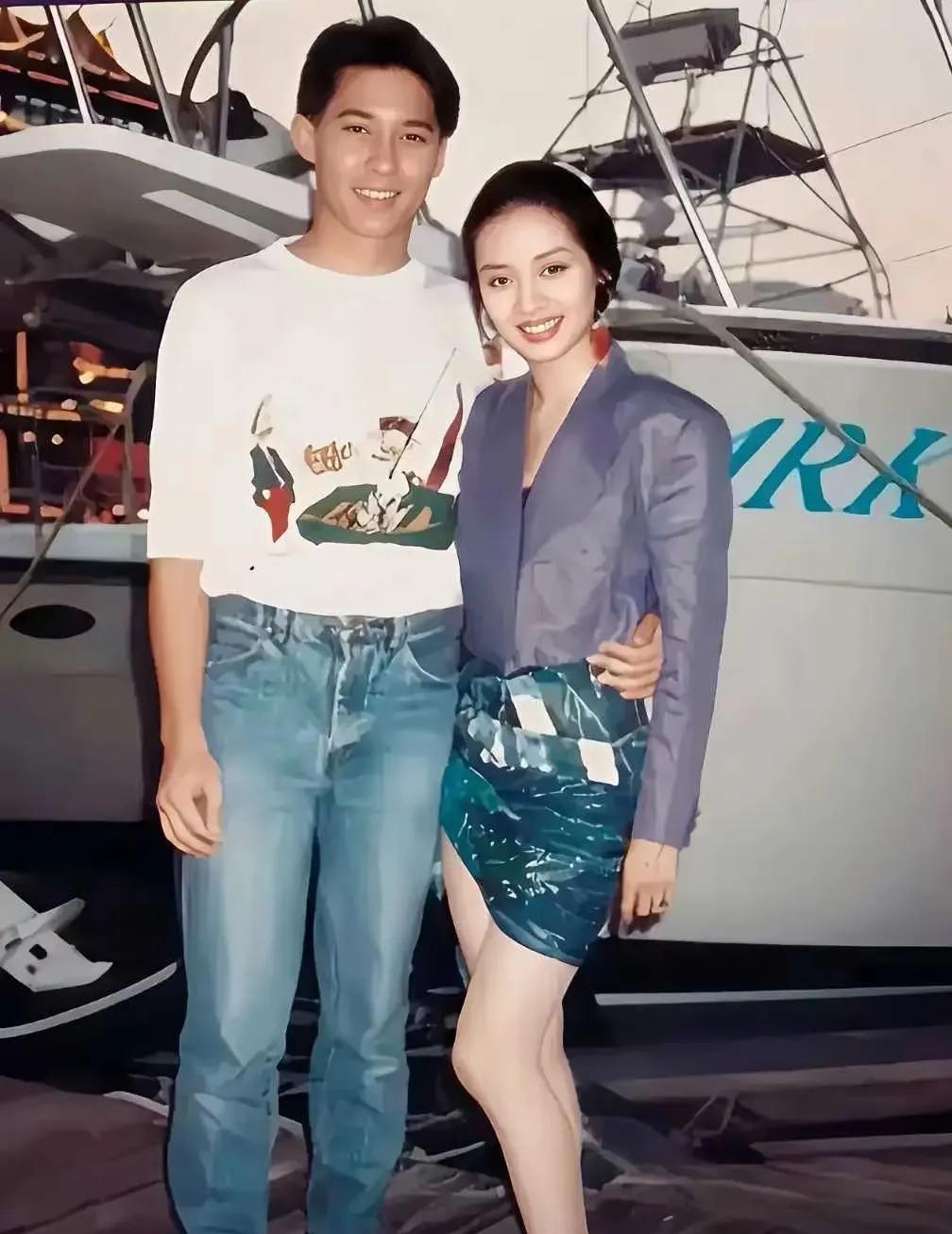梅艳芳和前男友刘米高1989年在巴西拍MV时的样子，俩人状态是真不错！那时候梅