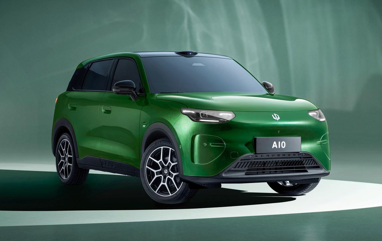 这几天，10万内小车又冒出强大选手，零跑A10和奇瑞QQ3。零跑A10昨晚上