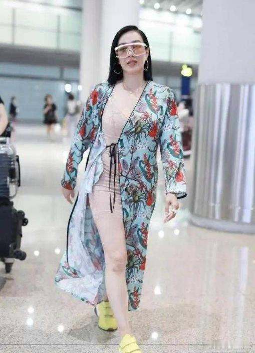 钟丽缇一直大山般的存在​​​