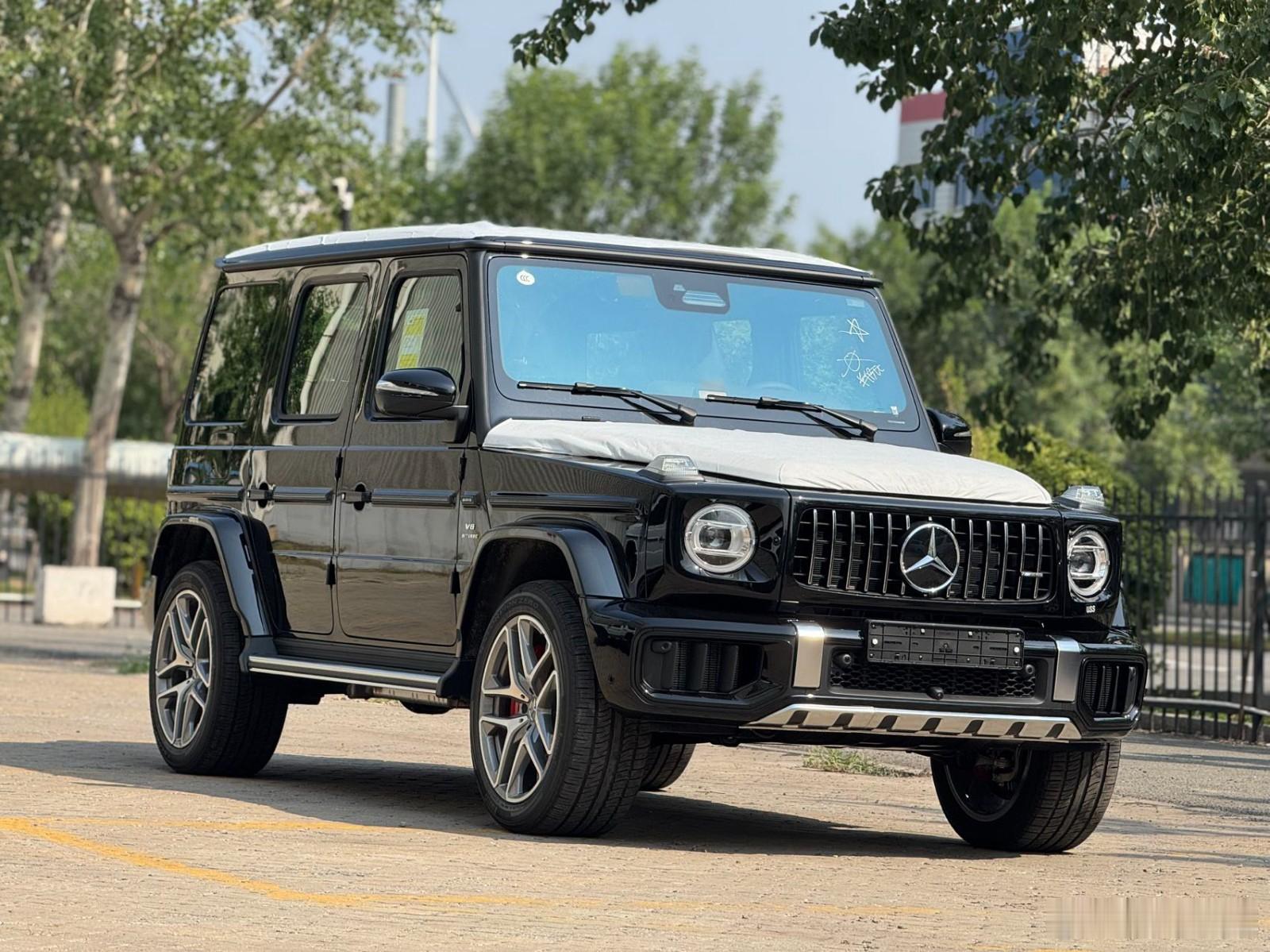 除夕夜前夕，奔驰易主了就在全国人民准备过年的时候，奔驰中国官宣了一件事——原奔驰