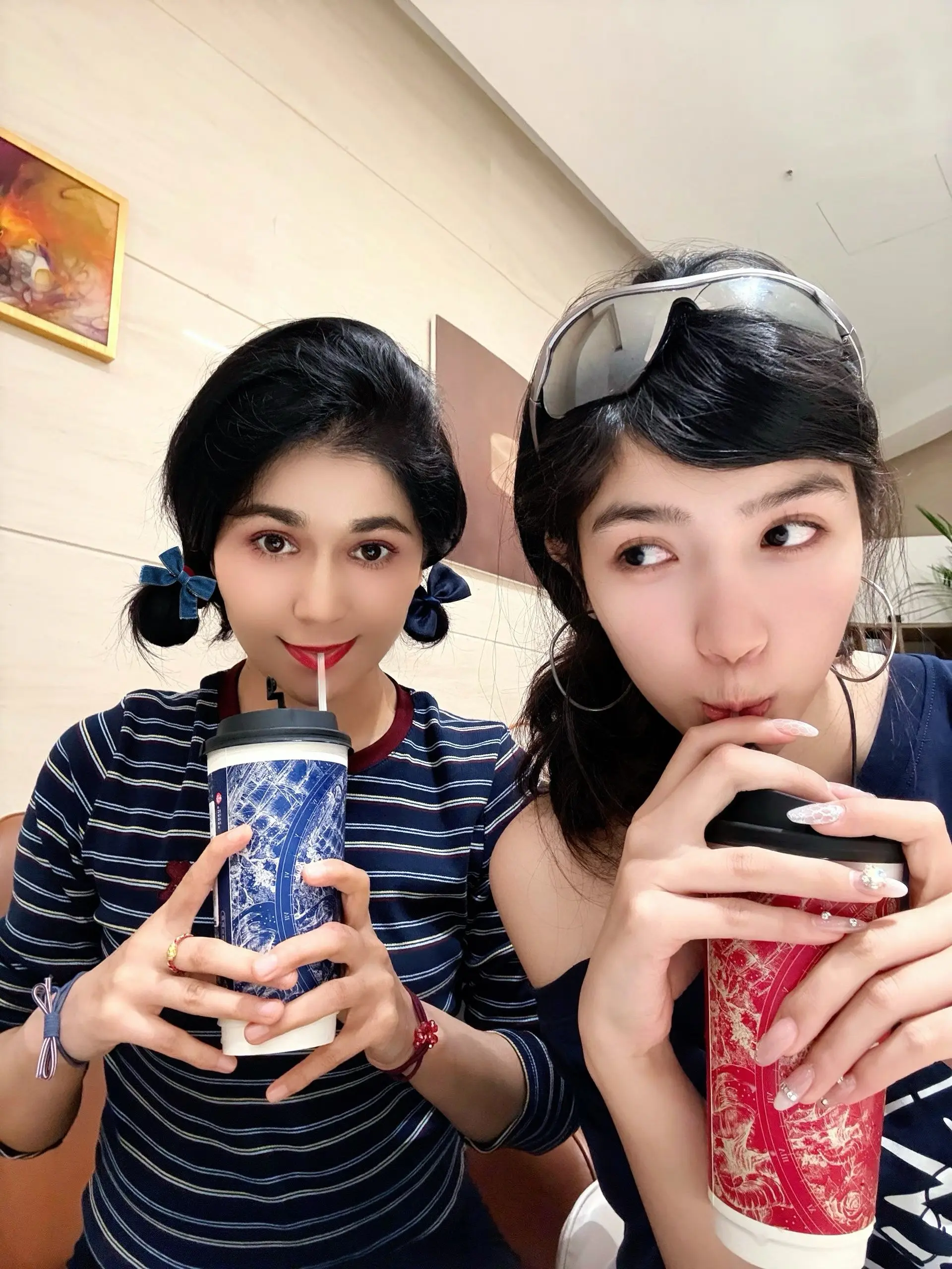 姐妹的快乐奶茶
