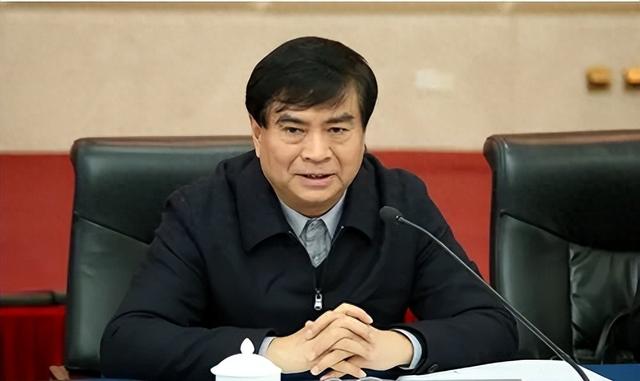 涉嫌受贿、滥用职权、洗钱, 72岁“老虎”被提起公诉! 搞权色、钱色交易