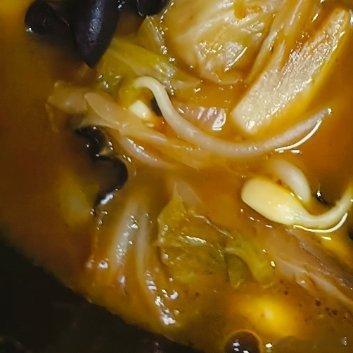 大雪纷飞的冬天，谁知道这一锅熬菜的含金量开饭啦老铁们