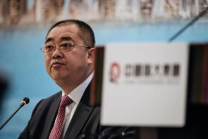 恒大前总裁夏海钧藏身加州曝光, 资产隐匿跨境追责引关注