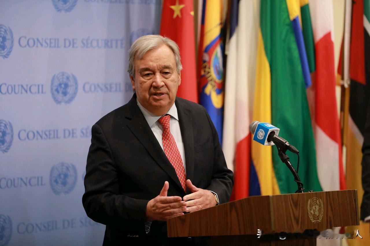 这是简单的选址吗？错！这是在抢夺地球71%面积的“立法权”！很多人以为，把联合国