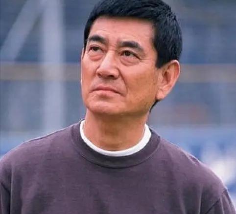 2014年，84岁的高仓健去世留下40亿财产，无儿无女的他把财产给了保姆，亲妹妹