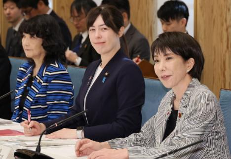 继中国禁止所有两用物进入日本后，日本政府时至今日依旧保持沉默，一向强势的高市早苗