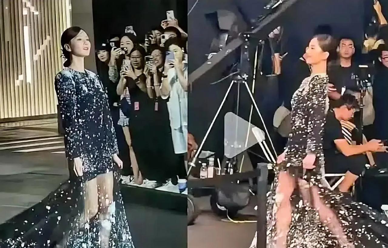 真的没人告诉她吗？感觉用了全身力气把背挺直，就连拥抱的时候也是，[捂脸哭][捂脸