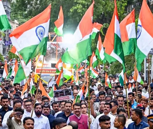 印度买俄罗斯石油用的人民币，这钱都是怎么来的？你可别真以为印度是走了狗屎运，