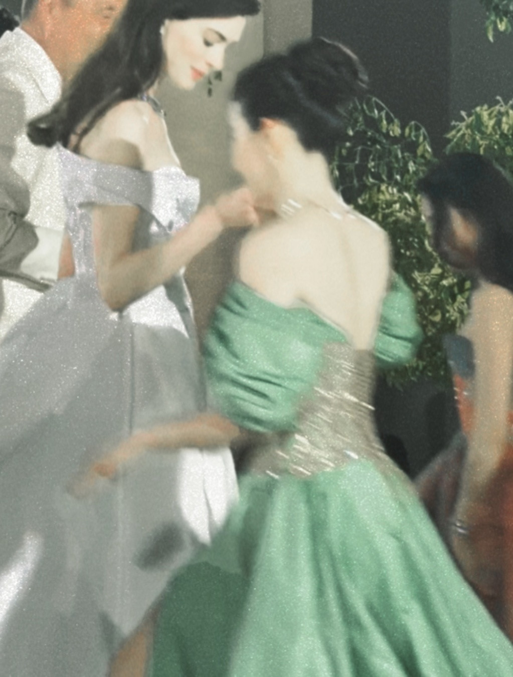 刘亦菲安妮海瑟薇世纪神图宝格丽每次都能贡献神图名场面，是女王又见女王，亦是公主