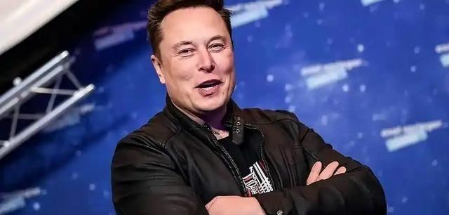 马斯克一句“美国的稀土一点也不稀缺，全世界随便开采，但全世界的稀土却都得运到中