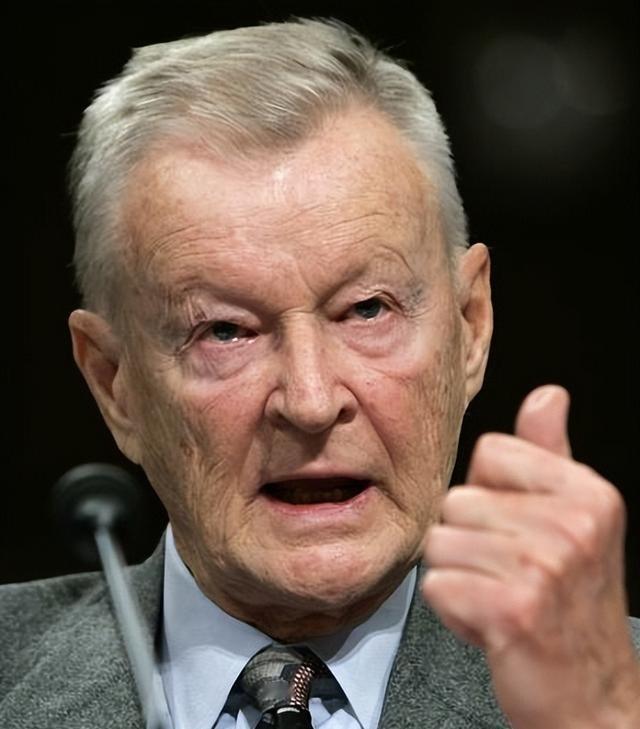 西方为何讨厌中国？美国热津斯基学者曾说过：“中国迟早洗刷150年的耻辱！”或许是