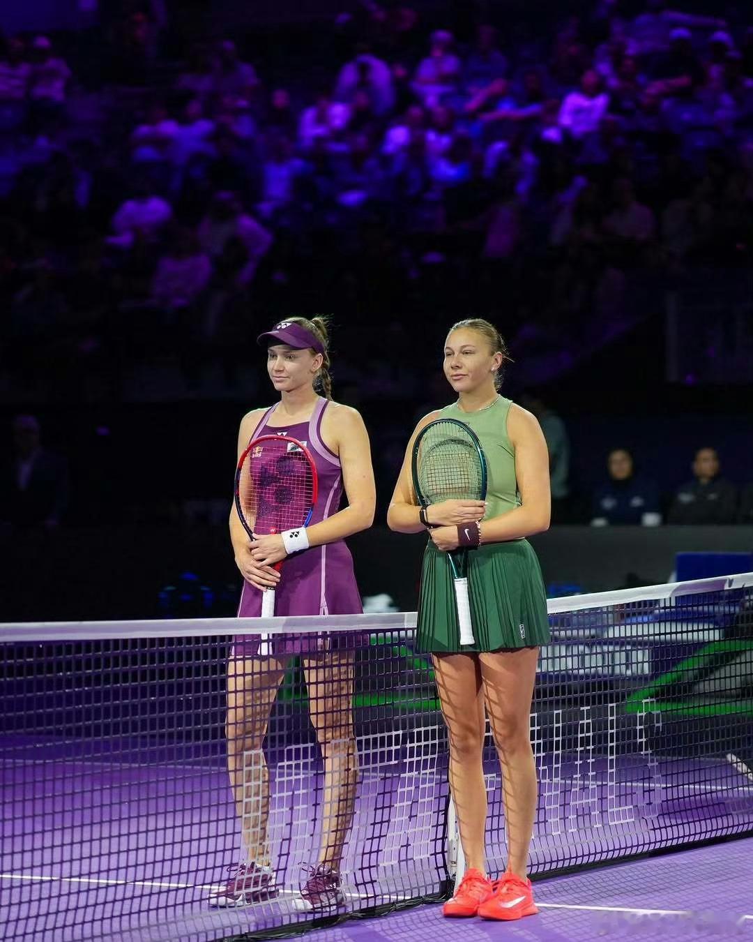 美国选手今天都输了！莱巴金娜6-3/6-1阿尼西莫娃，连续三年都有总决赛胜利（去