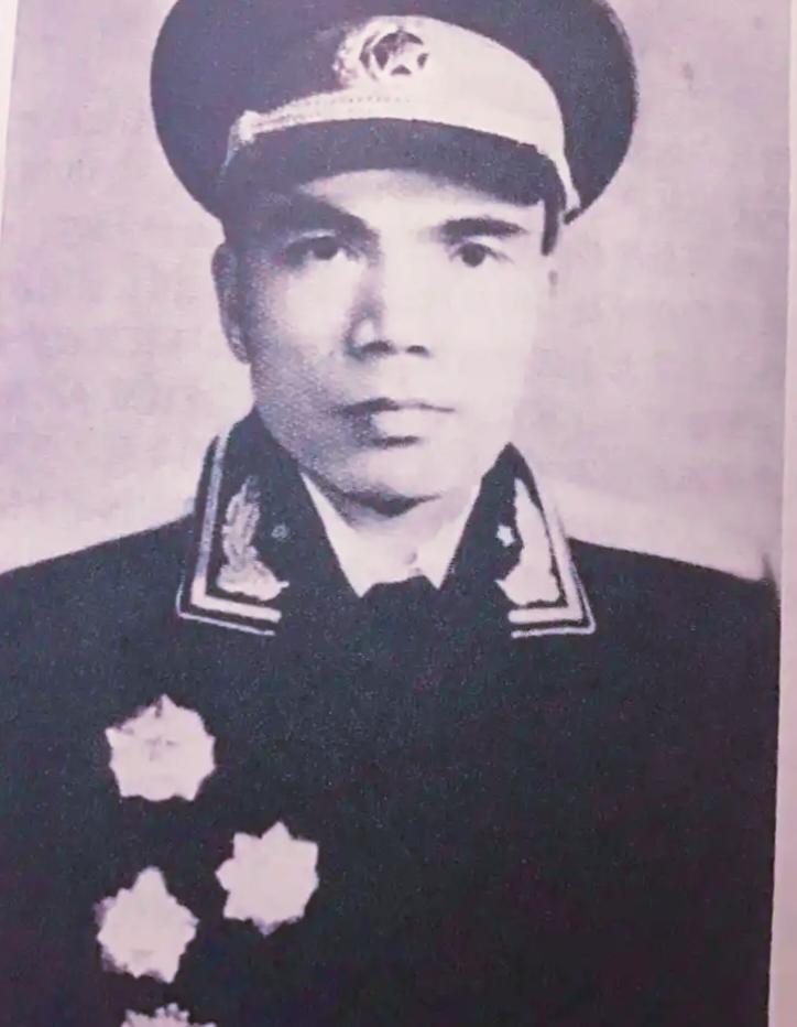 开国中将覃健（1911—1959），土地革命时期任红7军排长、红3军团连长、红1