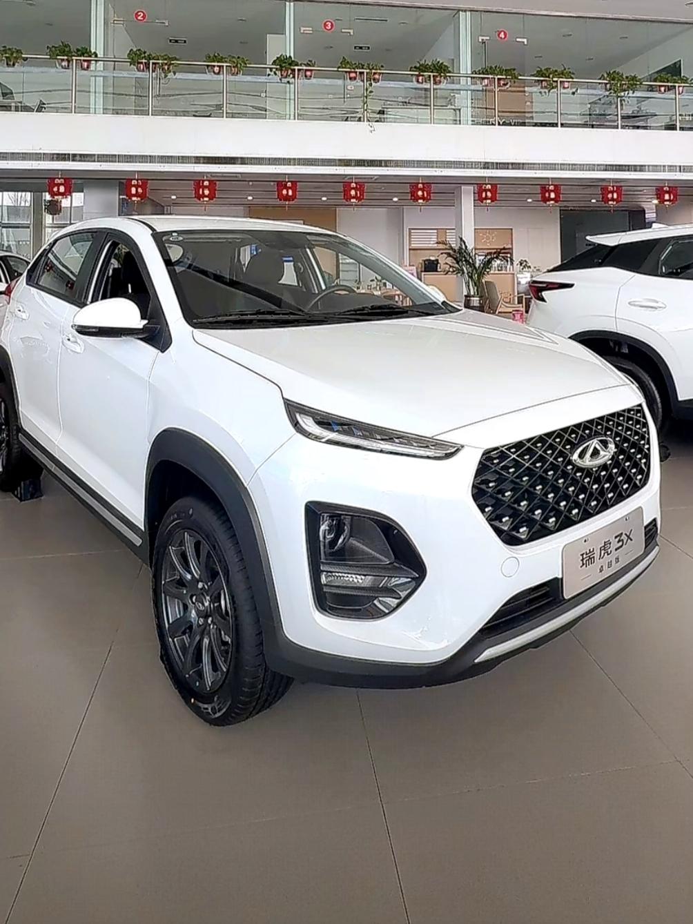 如果预算5万左右想买一台代步通勤小车，又喜欢SUV的话，可以考虑一下奇瑞瑞虎3x