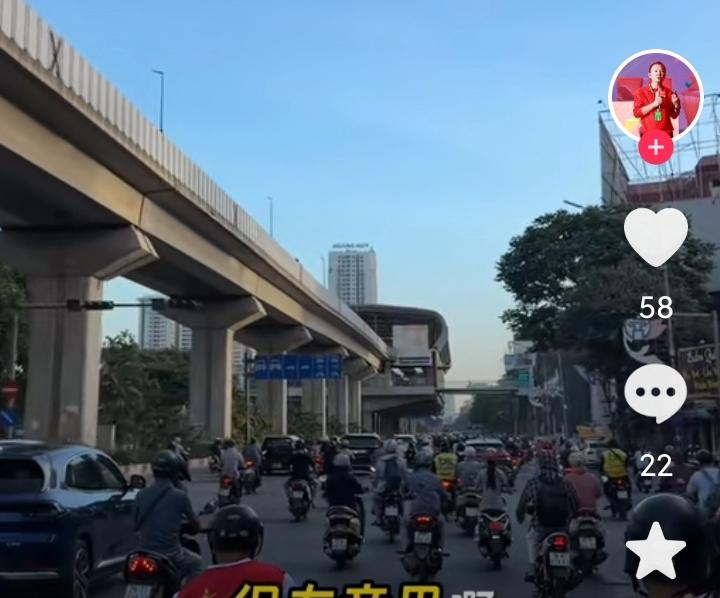 图一，越南街头摩托车大军，图二，泰国街头摩托车大军，图三，湾湾岛上的摩托车大