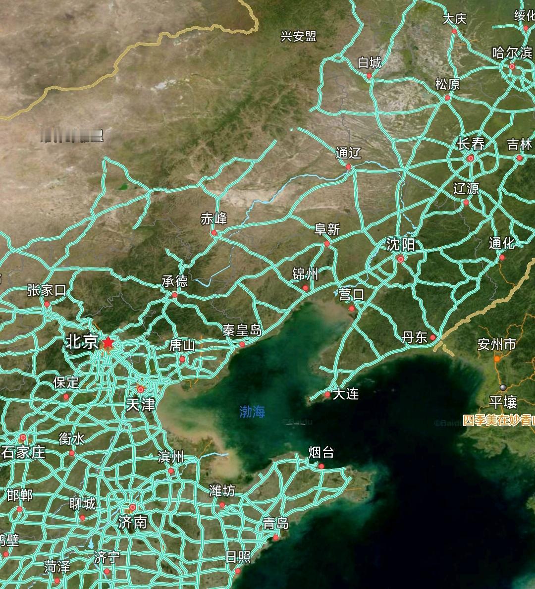 春节返程回来我感觉河北省的高速公路发展有待提高，特别是跟周边的辽宁、河南、山东比