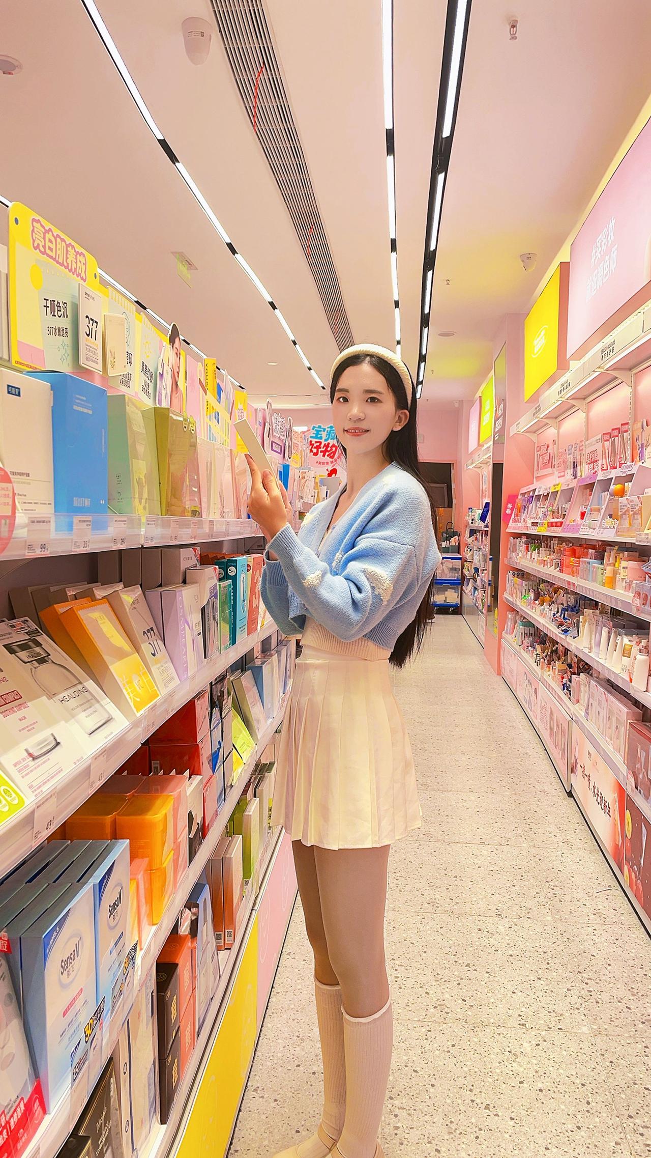 邻家温柔姐姐闪亮登场啦~美女小腿袜袜子