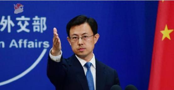 特朗普要禁止中国航班飞越俄罗斯领空，外交部提了个“建议”。自2022年俄乌