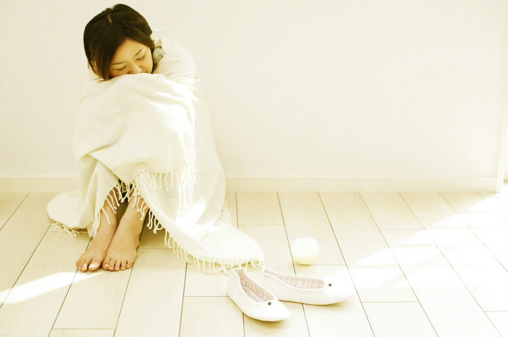 “张大千说：“女人有三美，第一美皮肤白，白得像一滩雪；第二美屁股大，大得像两只篮