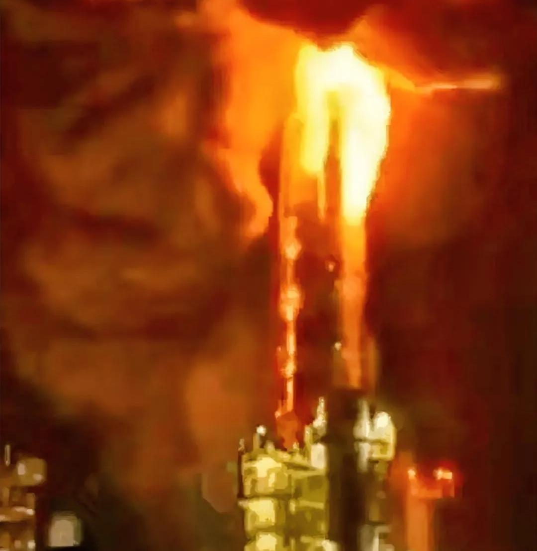 俄罗斯第二大炼油厂基里希炼油厂遭到乌克兰无人机的打击，虽然俄罗斯的防空部队竭尽全