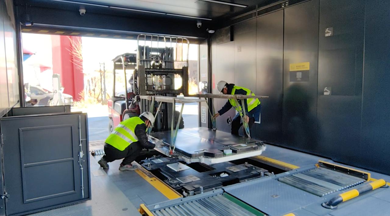 乐道花6亿元加投了8000块新的电池包，赶在过年前完成，到时全国有15000块电