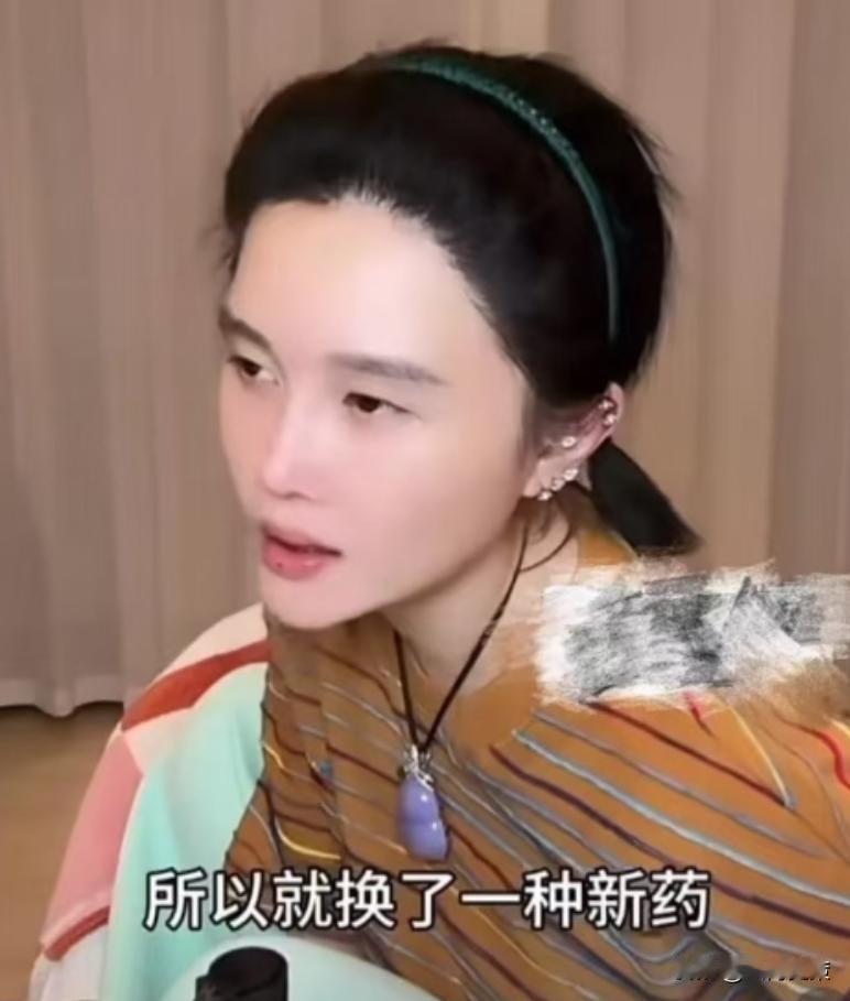 8月16日晚上，赵本山的女儿球球突然在直播间谈起自己的身体状况，她说自己已经确诊
