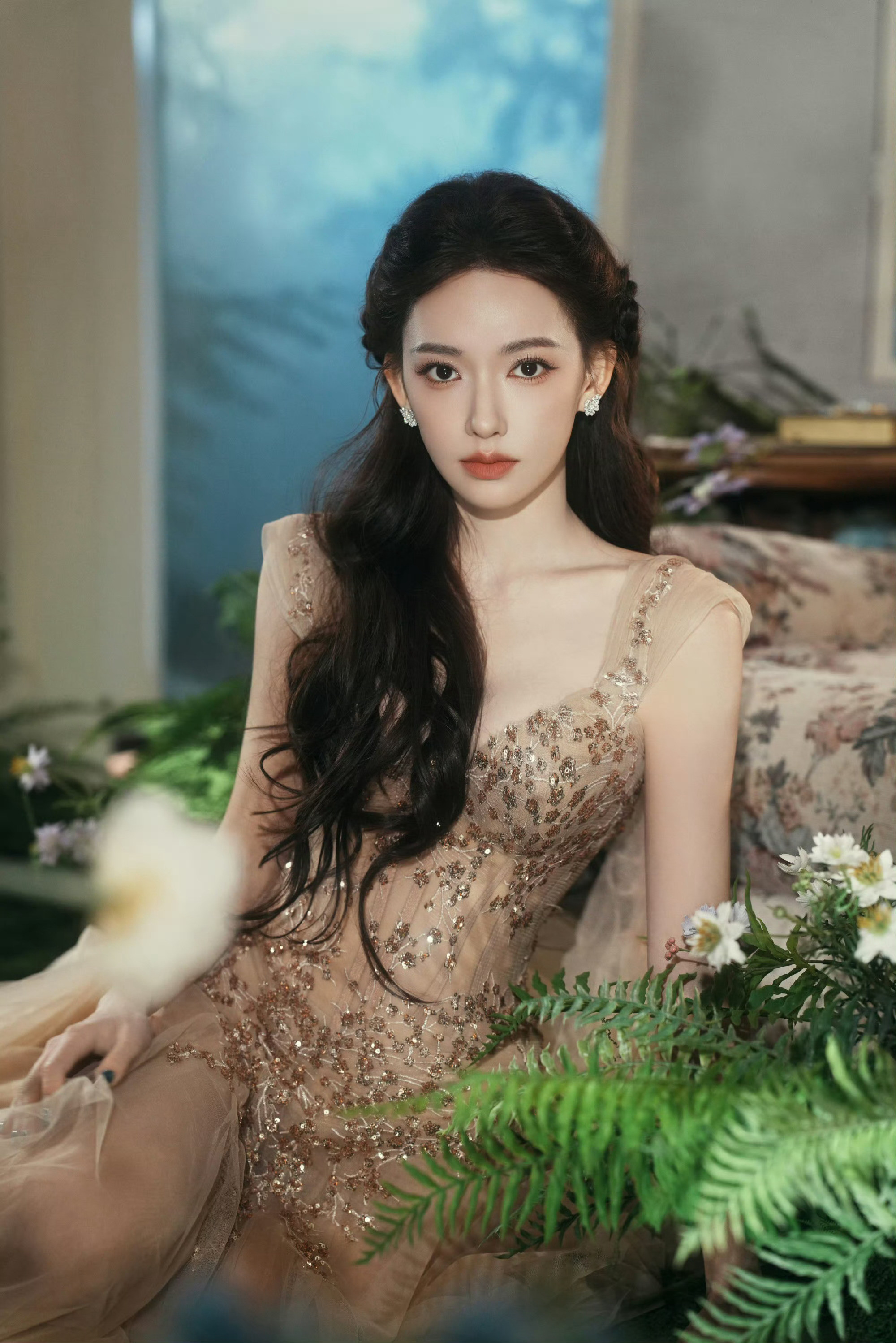 程潇精致得像洋娃娃，又飒又美，气质绝了～