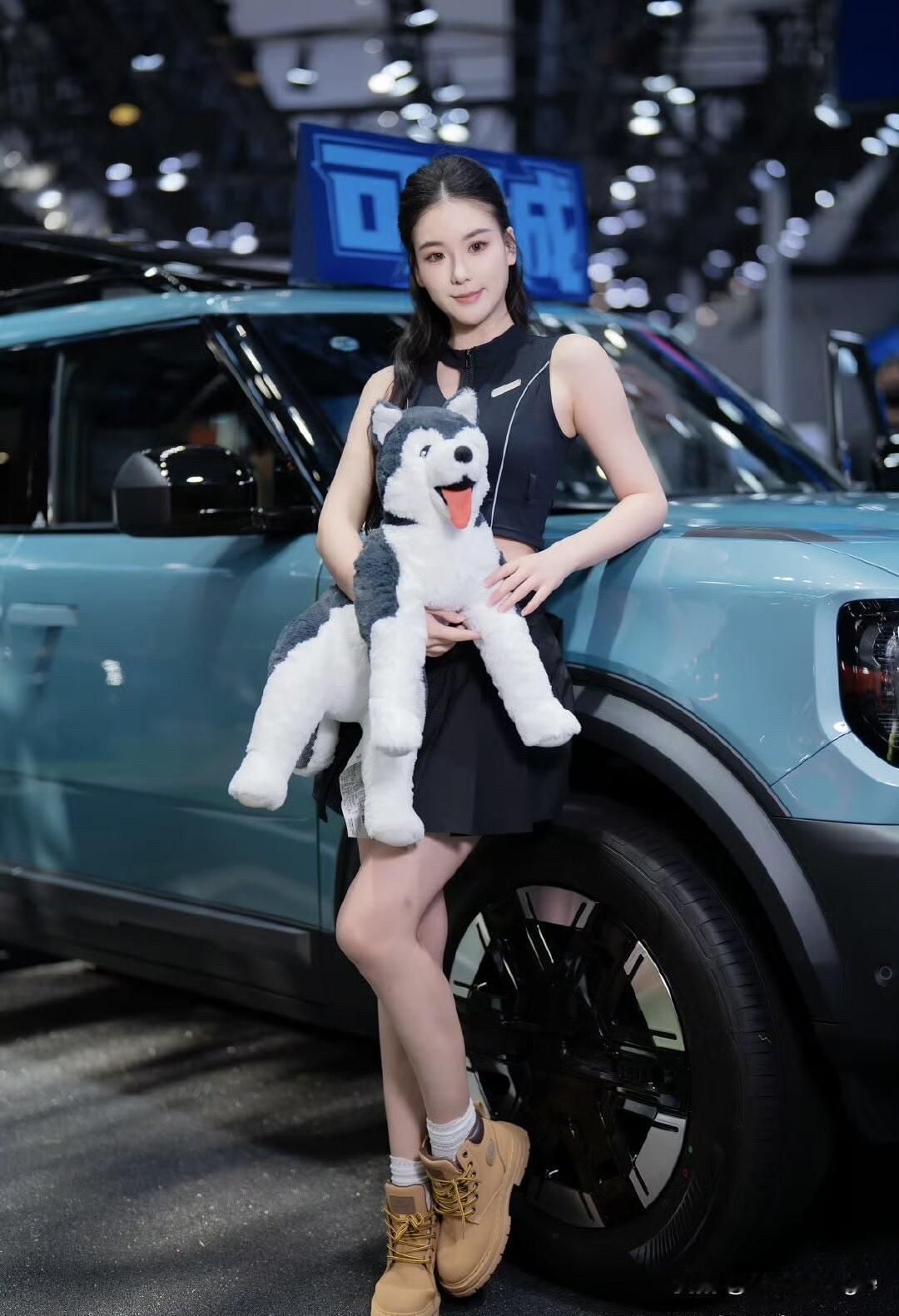 孙颖莎真的太让人爱啦！看她比赛时状态轻松，精气神饱满，意气风发的样子，就觉得生活