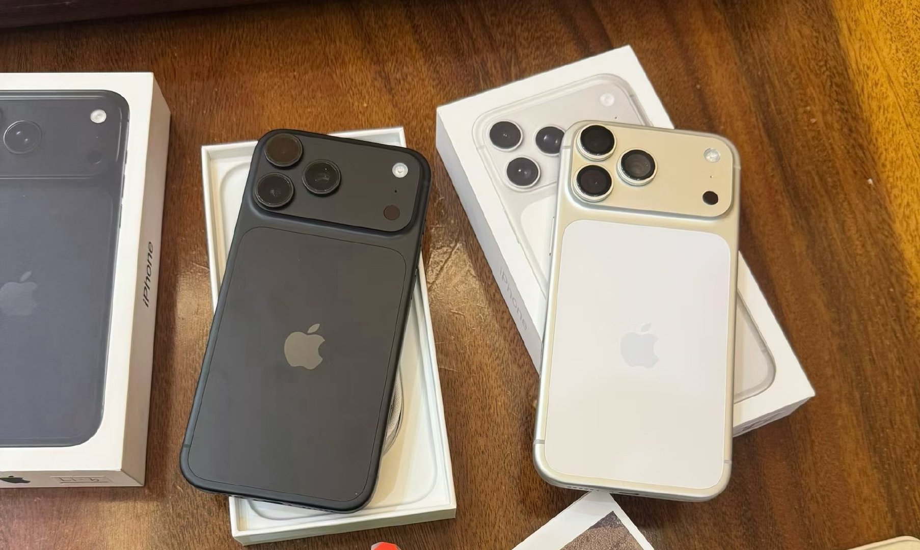 #iPhone18Pro新配色#哈哈，感觉我手里这台银色iPhone17ProMax，完全还能再战一