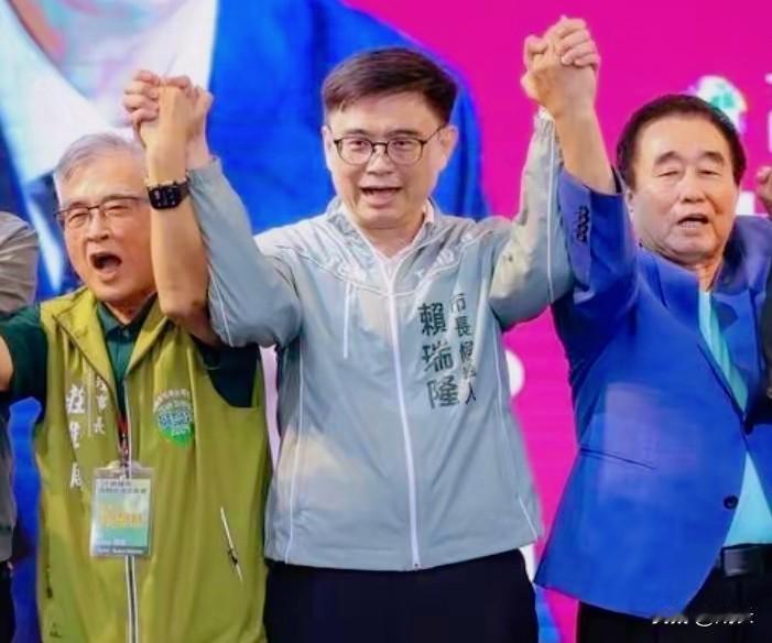 看点十足！距离台湾11月28日“九合一”投票只剩两个多月，高雄市长选情已经进入高