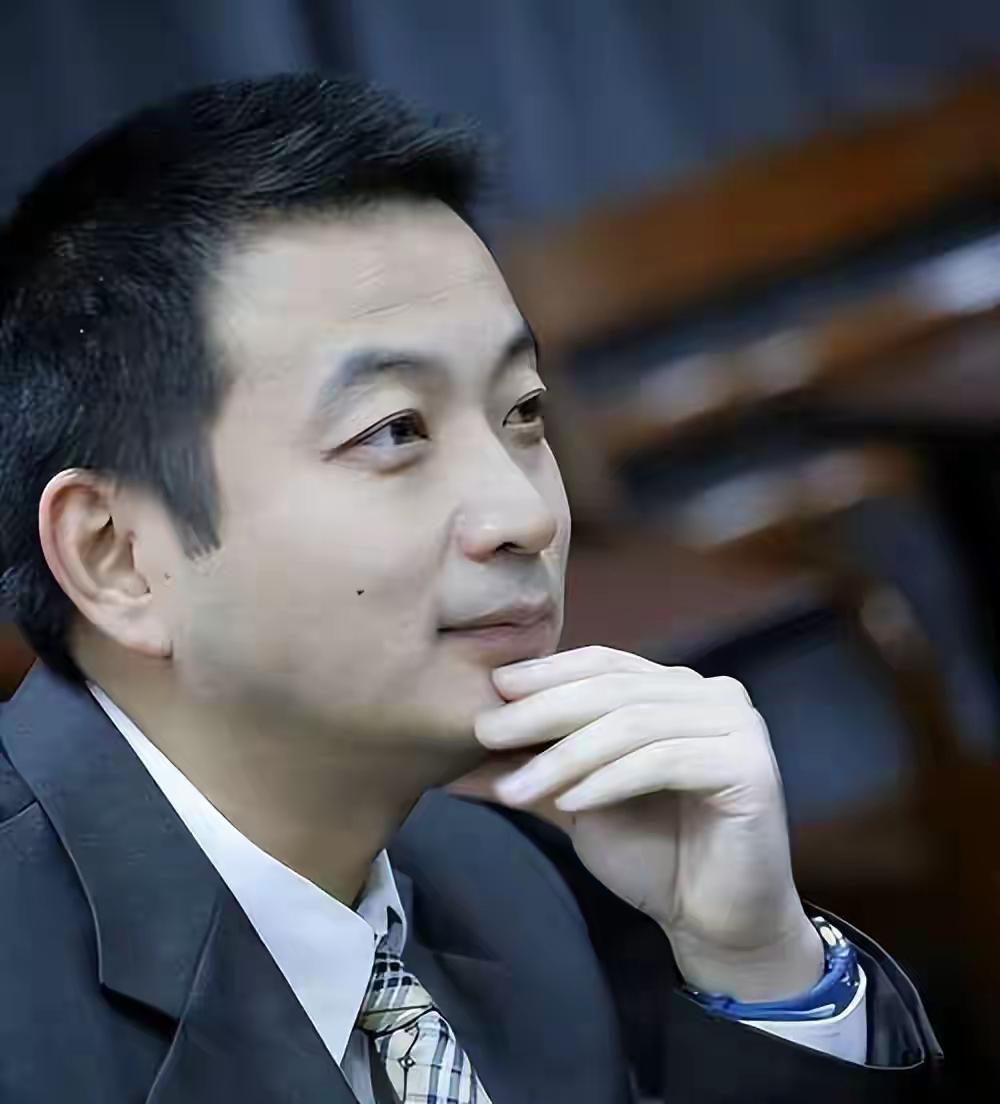 太真实！北大教授建议失业年轻人先结婚生子，难怪全网不买账北大教授梁建章曾提