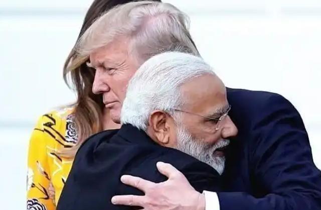 第一面白旗举起，俄罗斯终于看清，关键时刻谁才是真朋友。俄罗斯没想到，第一个扔下白