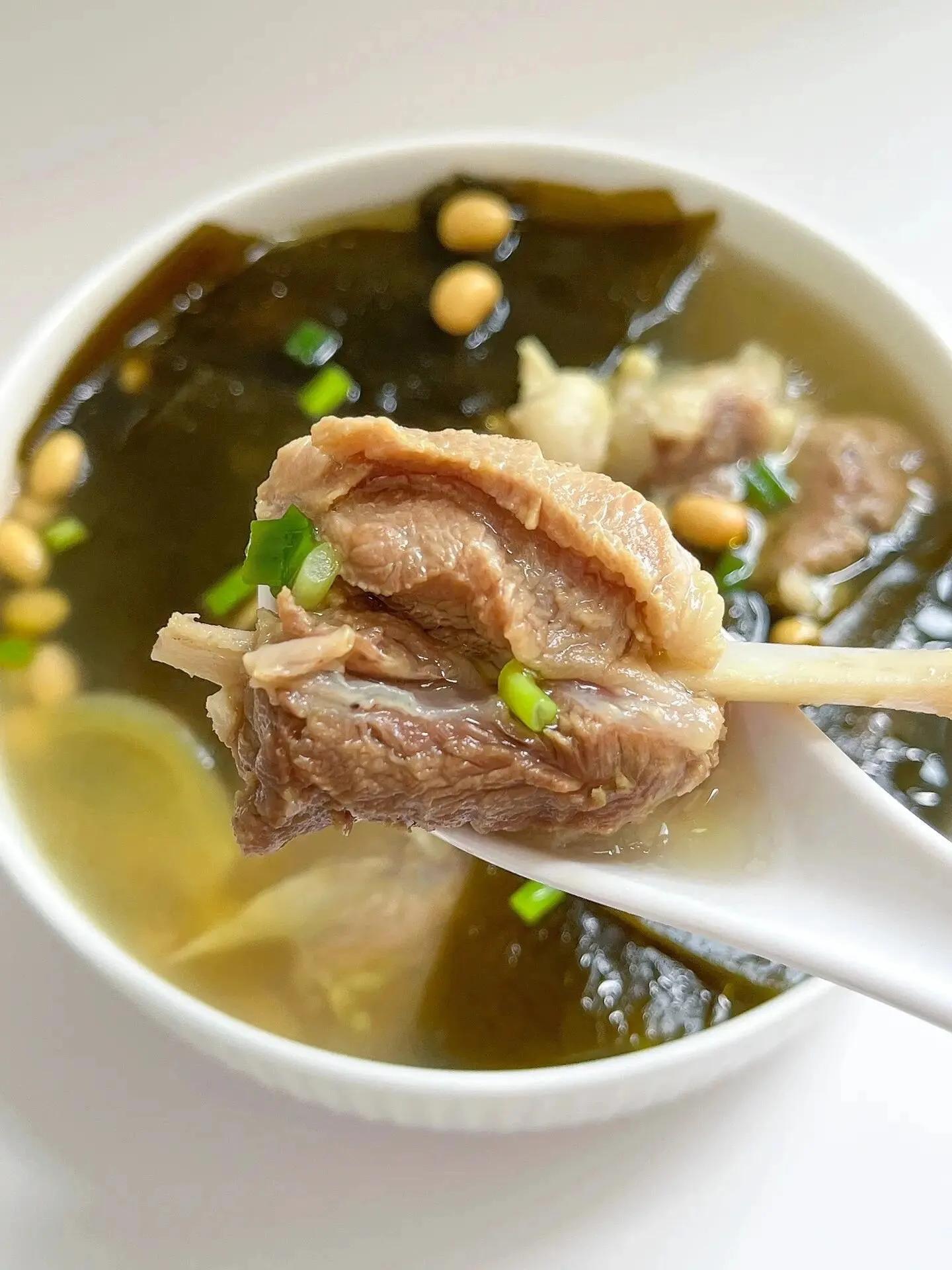 海带黄豆猪骨汤