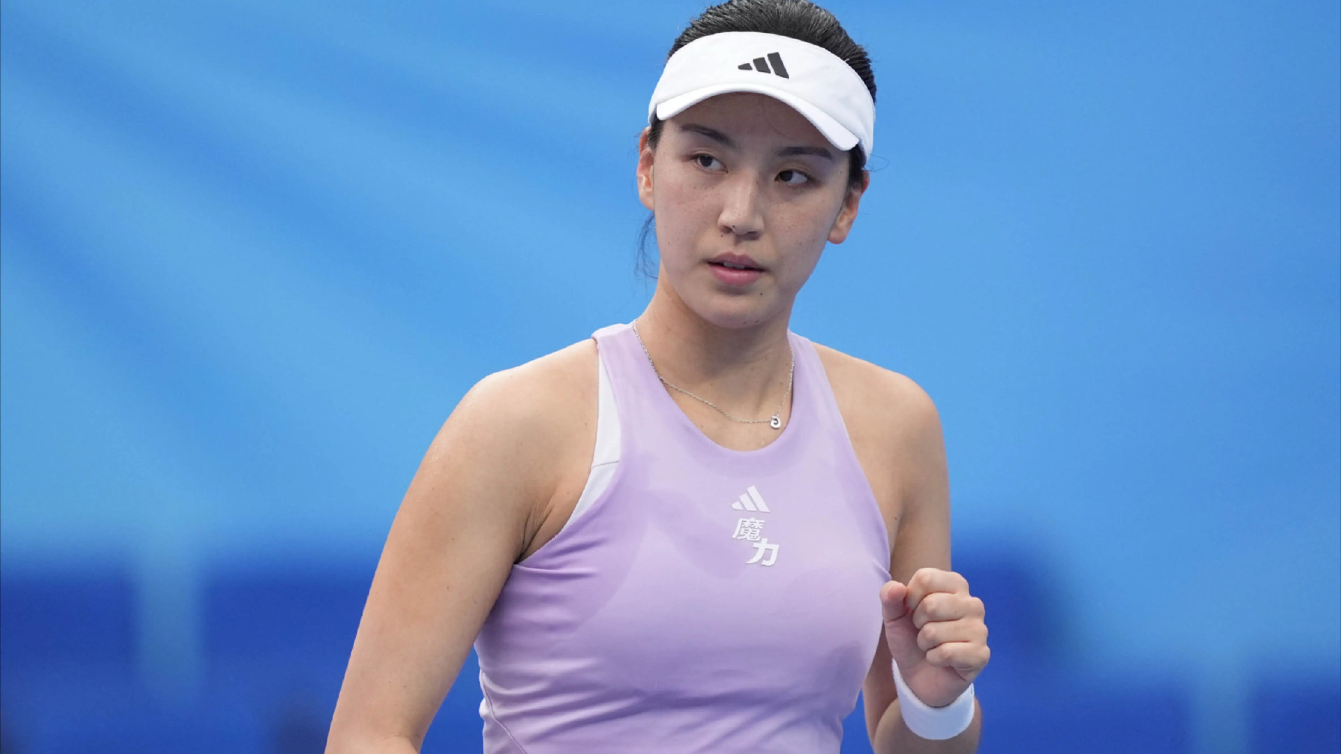 #郑钦文王欣瑜与莱巴金娜同区#两位中国金花同在一区，既是队友也是潜在对手，不管谁突围，都要直面大满贯