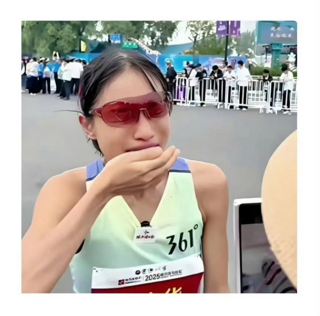 最近，福建医科大学附属第一医院开出一份处理决定，给了张水华一个警告处分，期限6个