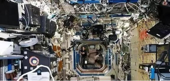 技不如人？为啥中国空间站只能上3个人，而国际空间站却能达到十几人？说的直白一些，