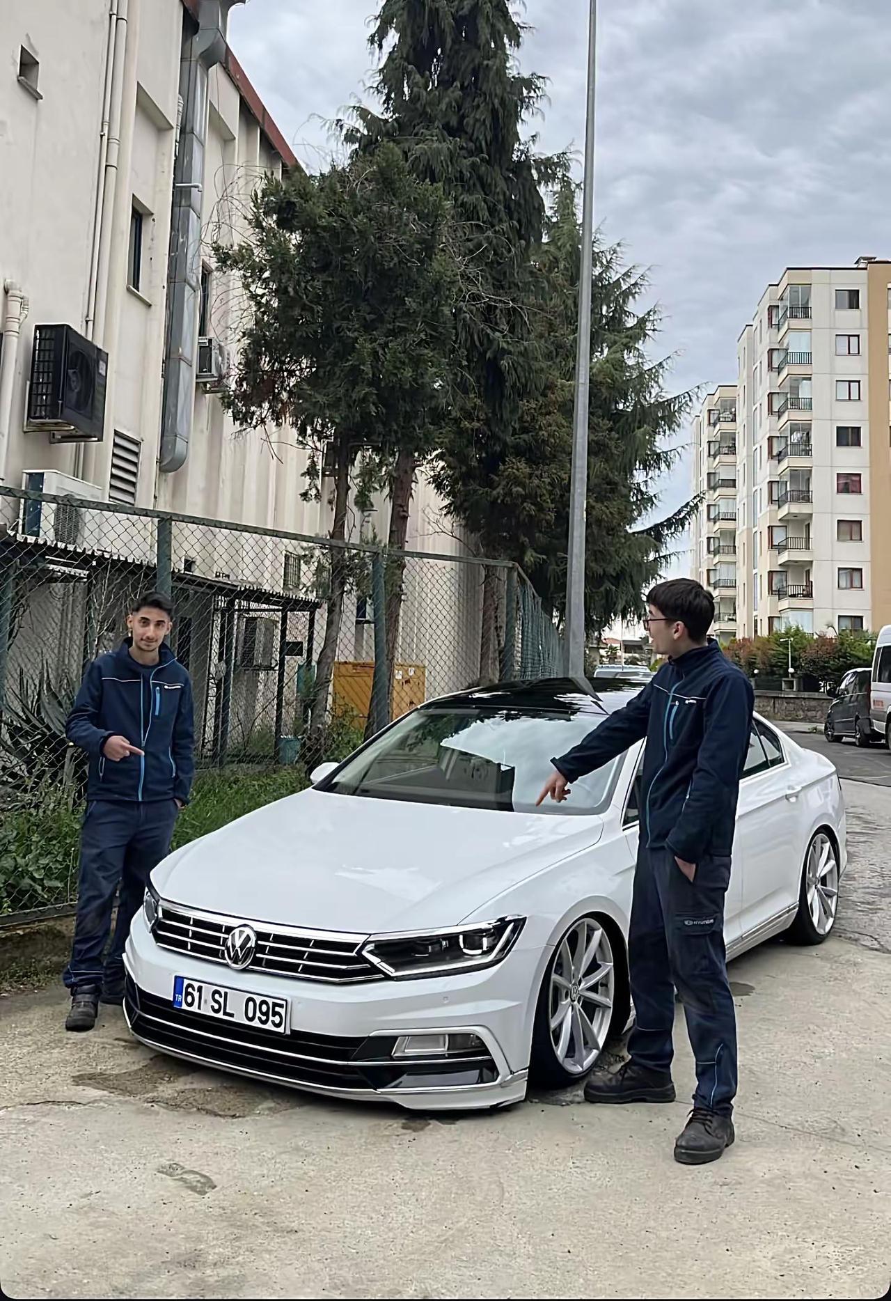 男人肩上不只有责任还有你的小🦵德国本土帕萨特passat迈腾b8