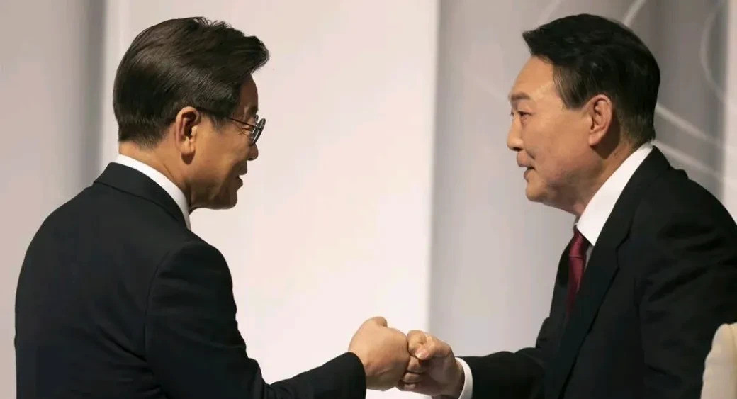 惩罚内乱首犯绝不特赦南韩政坛风暴狂卷，一场惊心动魄的大戏