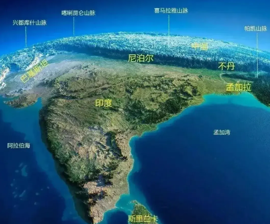 印度发展壮大，于中国而言是好事，我们理当助力印度成长。在当今世界，具备一定实力且