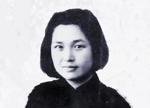 1919年，陈布雷家里传来婴儿啼哭声，他怒嚷道：哭什么哭？一把揪起婴儿，径直走向