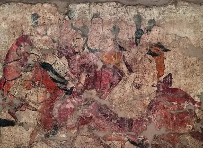 1971年，山西太原王郭村一位农民开荒种田时，无意间发现了一处盗洞，料定里面藏有