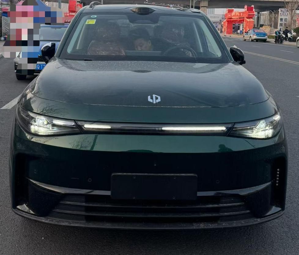 零跑c16纯电五座顶配指导价178800现金优惠35000（包修复）裸车1